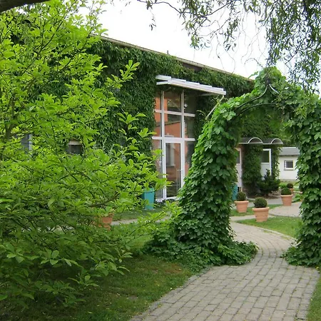 招待所 Gaestehaus Am Schwarzer Schwarz (Mecklenburgische Seenplatte)