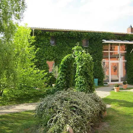 Gaestehaus Am Schwarzer 招待所 3*